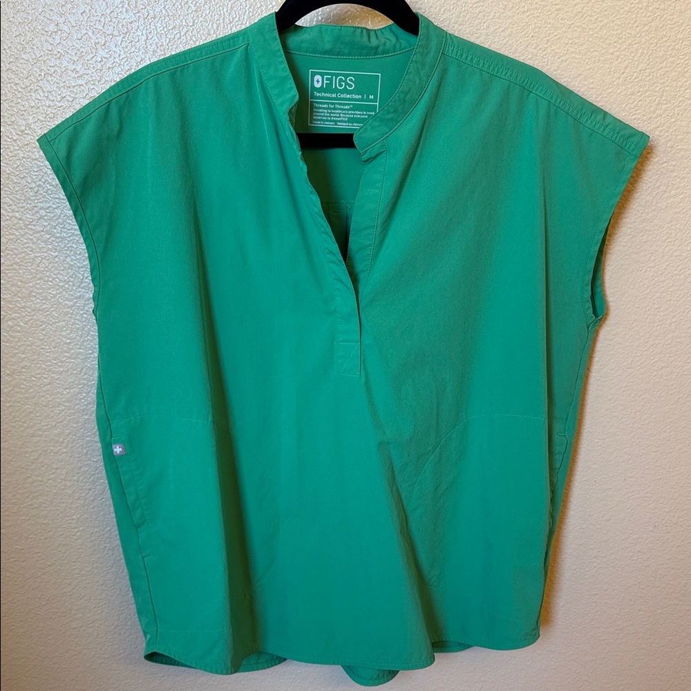 LIMITED EDITION! FIGS Women's Safety Green Oversized Rafaela Scrub Top